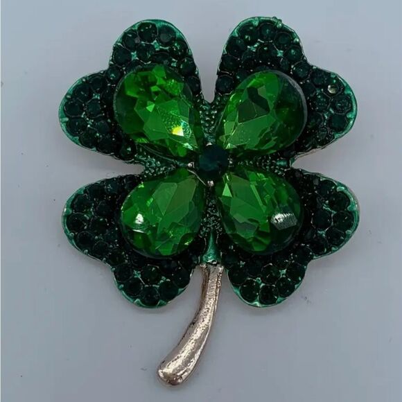 🍀 Betsey Johnson sparkling green lucky four leaf clover brooch 🍀 - Picture 8 of 8